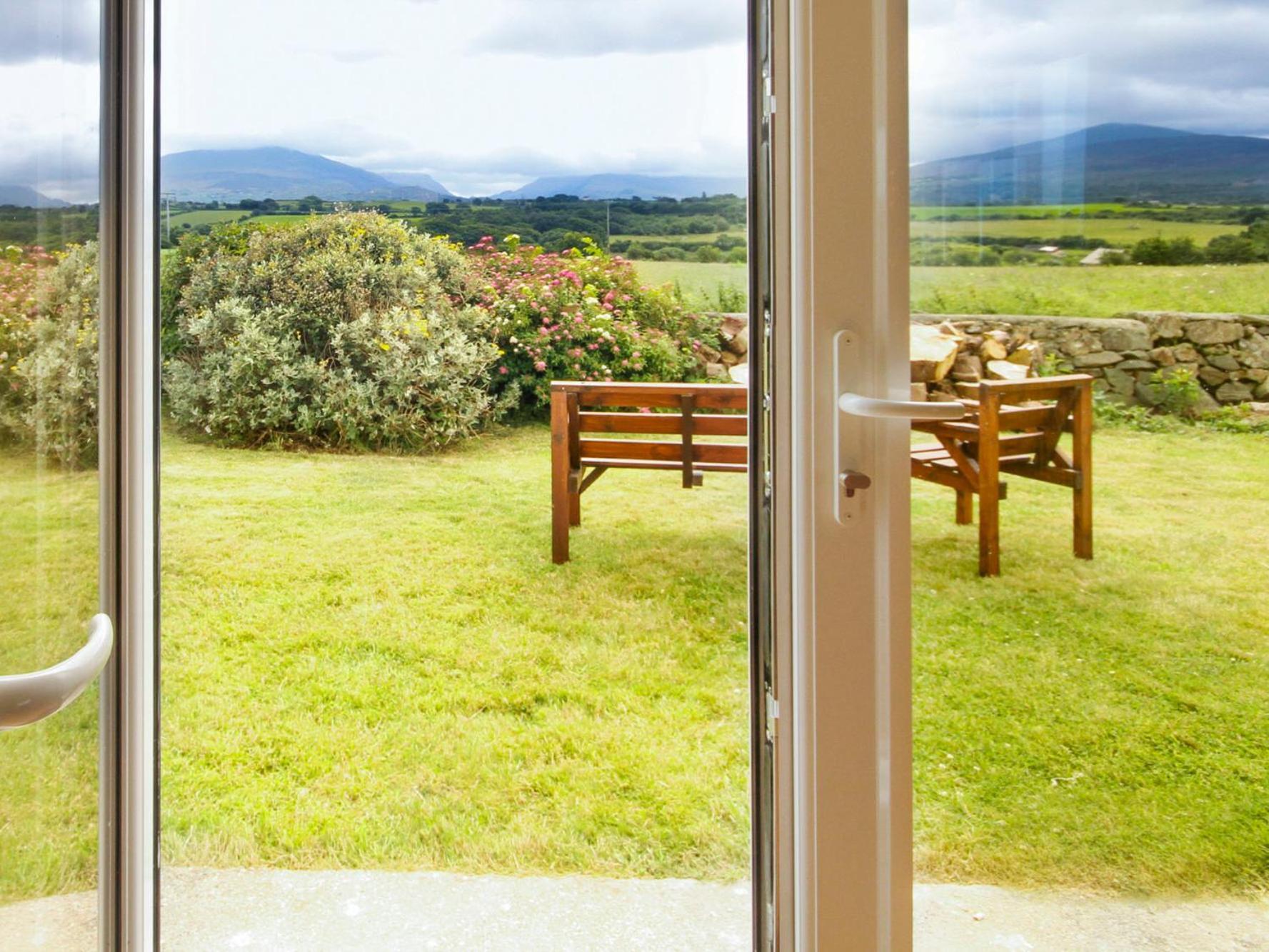 Coed Bolyn Lodge Llanddeiniolen Luaran gambar